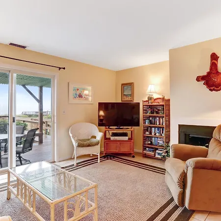 Dog Friendly-Enjoy The Sun And Endless Ocean Views From The Upper Deck 2158A S Fletcher Ave